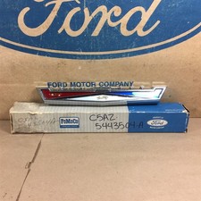 65 Custom Galaxie Nos Oem Ford C5az-5443504-a Trunk Emblem And Backing Plate