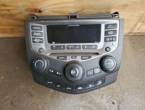 2004-2007 Honda Accord Audio Equipment Radio Receiver AM-FM-6 CD Used