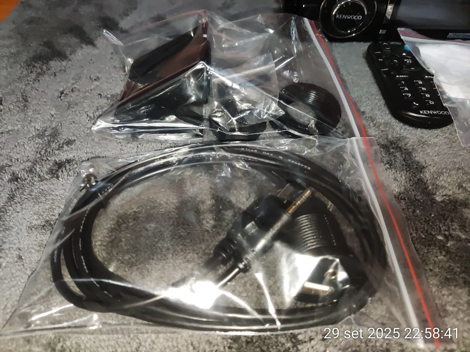 Autoradio Kenwood KDC6051U DSP 3PreOuts 4Volts CD/USB/AUX/MP3/WMA/AAC/BT.Adapter - Immagine 3 di 4