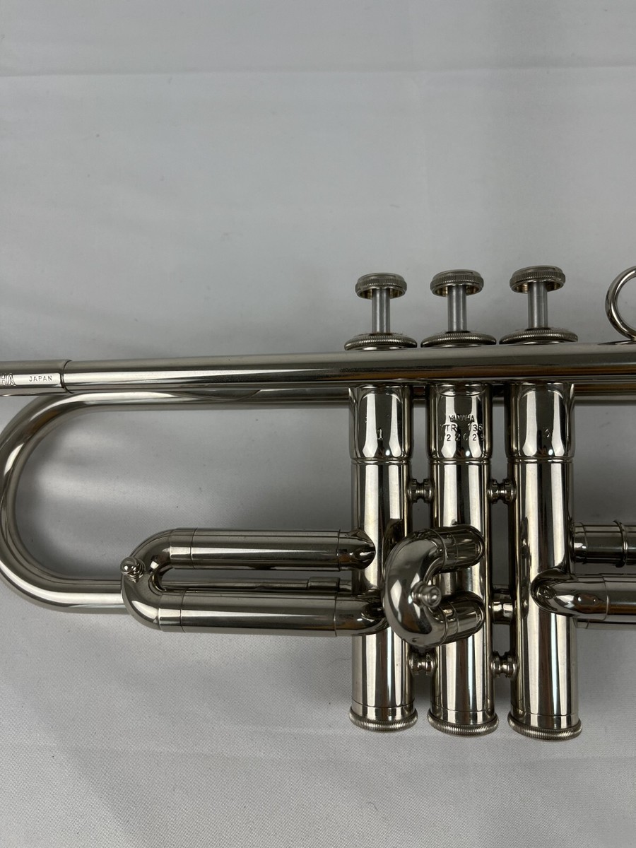 YAMAHA YTR-136 Trumpet with Hard Case Mouthpeace Musical YAMAHA YTR-136 Trumpet with Hard Case Mouthpeace Musical