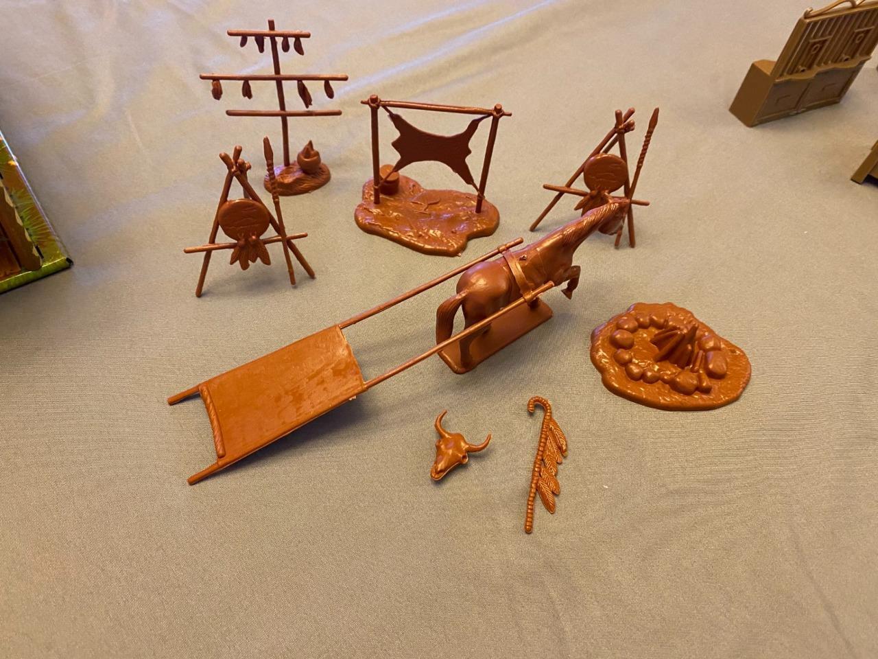 MARX Tin Litho BarMRanch playset with accessories & Boonesborough