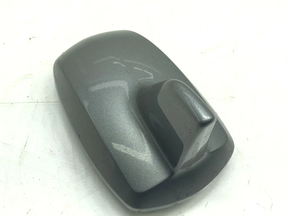 2012-2018 MERCEDES-BENZ CLS550 SHARK FIN ANTENNA OEM PALLADIUM SILVER METALLIC. - Image 3 of 4