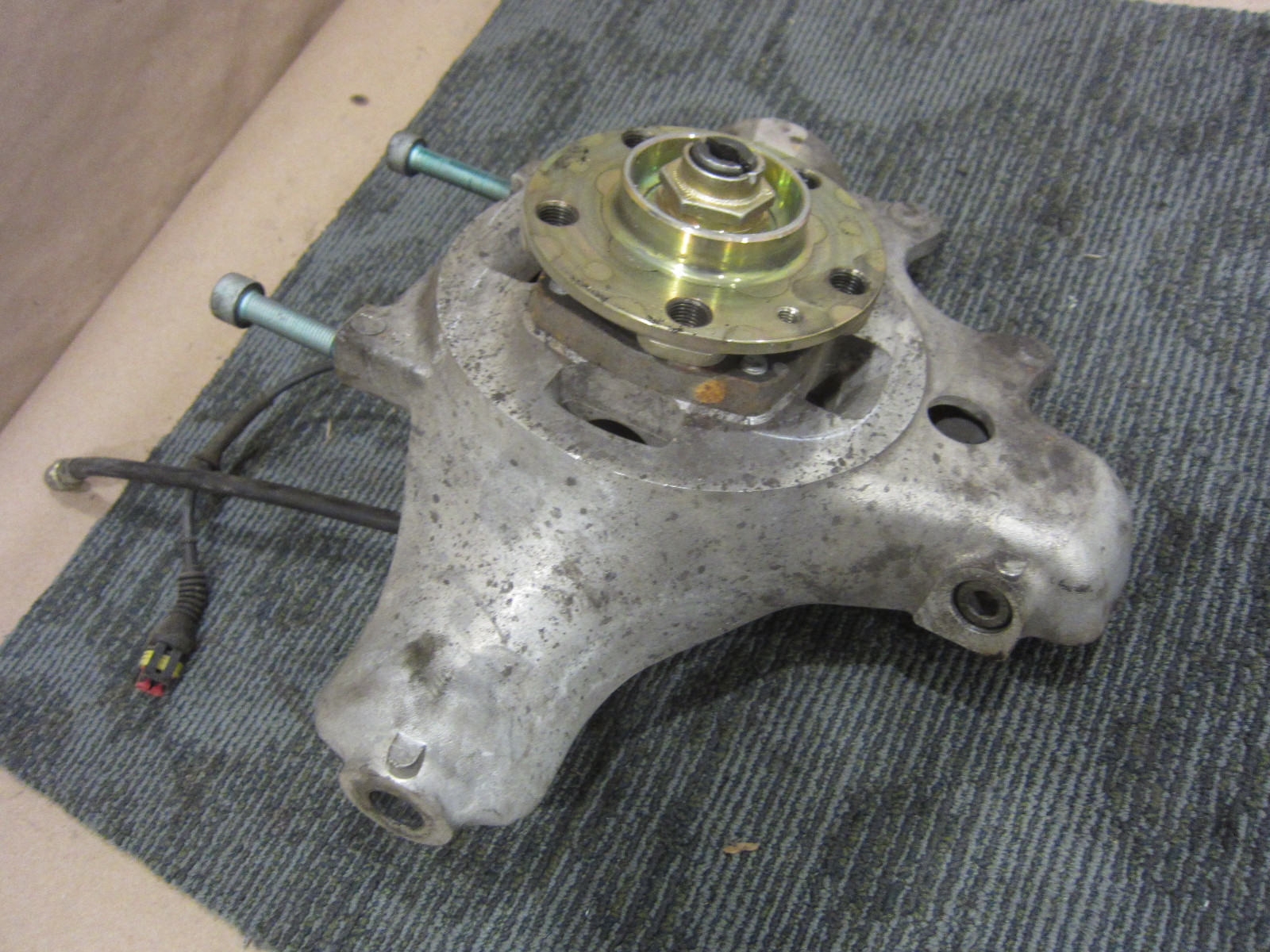 Ferrari 360,430 - RH Rear Stub Axle / Hub Holder Knuckle  - P/N 179330
