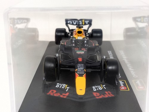 BURAGO RB18 / Oracle Red Bull Racing F1 2022 ( Max Verstappen ) Scala 1:43 - Foto 8 di 11