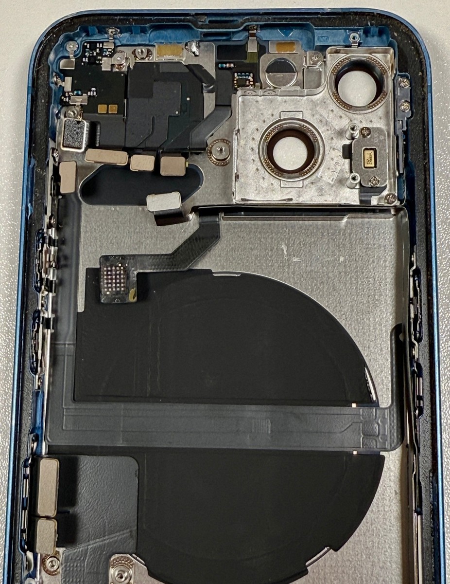 Apple iPhone 13 6.1