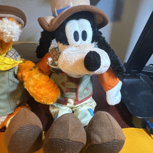 Disneyland Safari/Explorer Goofy And Tiger 12" Plush Vintage - Picture 3 of 6