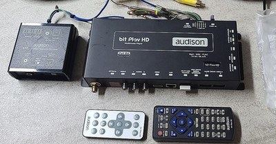 Audison bit Play HD + SFC High-End Car Audio Digital Media Player