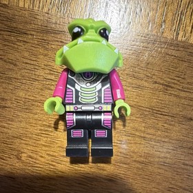LEGO The Hobbit Minifigure Lot of 2 - Dori w/ Sword, Alien Lizard Cape