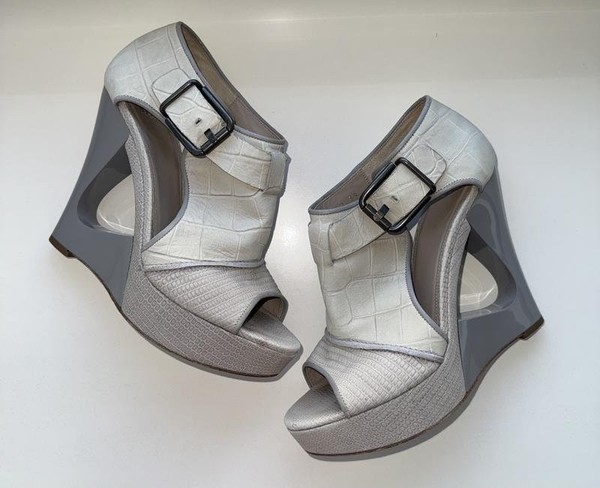 Women Hugo Boss Heels Beige Leather 39