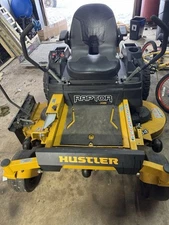 Hustler Raptor XD 54" Zero Turn