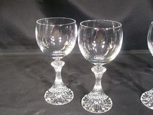 Mikasa The Ritz Wine Glasses Set of 8 - Picture 4 of 12