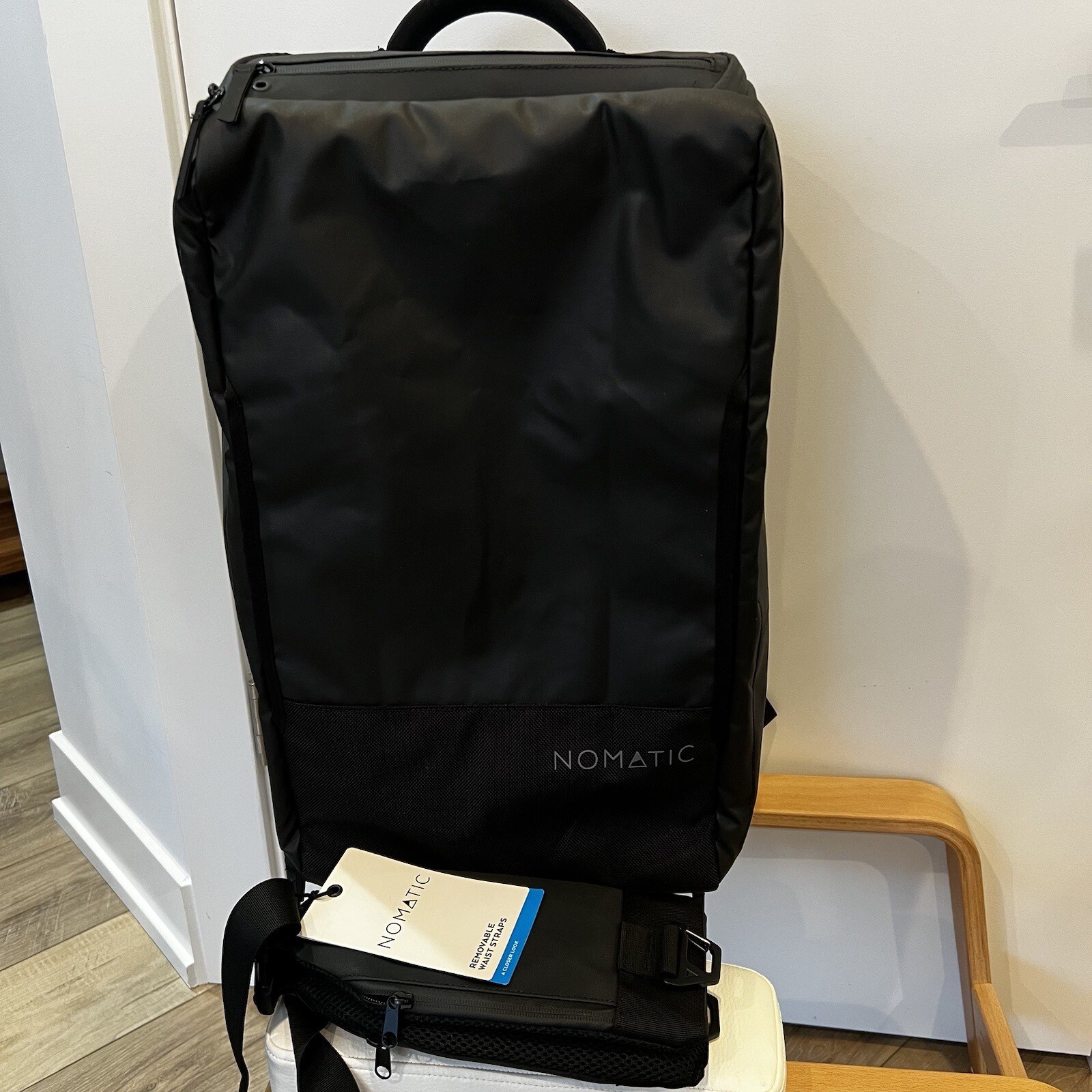 NOMATIC 40L Travel Bag V2 Convertible Duffel/Backpack Carryon Bag