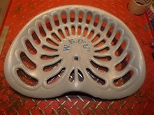 FARM IMPLEMENT SEAT W .E. & Co LTD VINTAGE CAST IRON TRACTOR COLLECTABLE