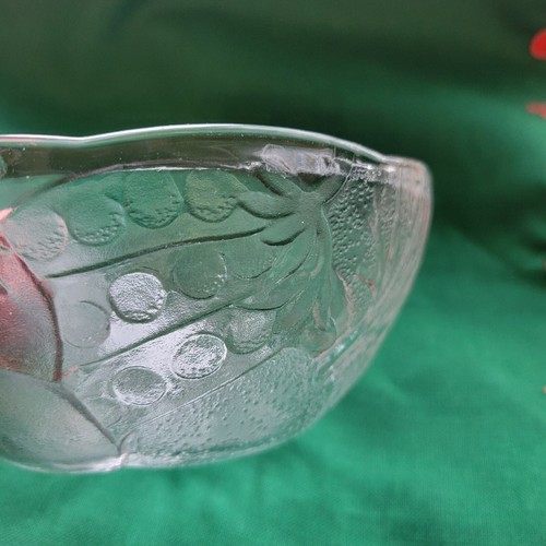 Replacement Embossed Glass Bowl With Vegetables For Salad/Soup/Fruit/Cereal - Picture 5 of 8