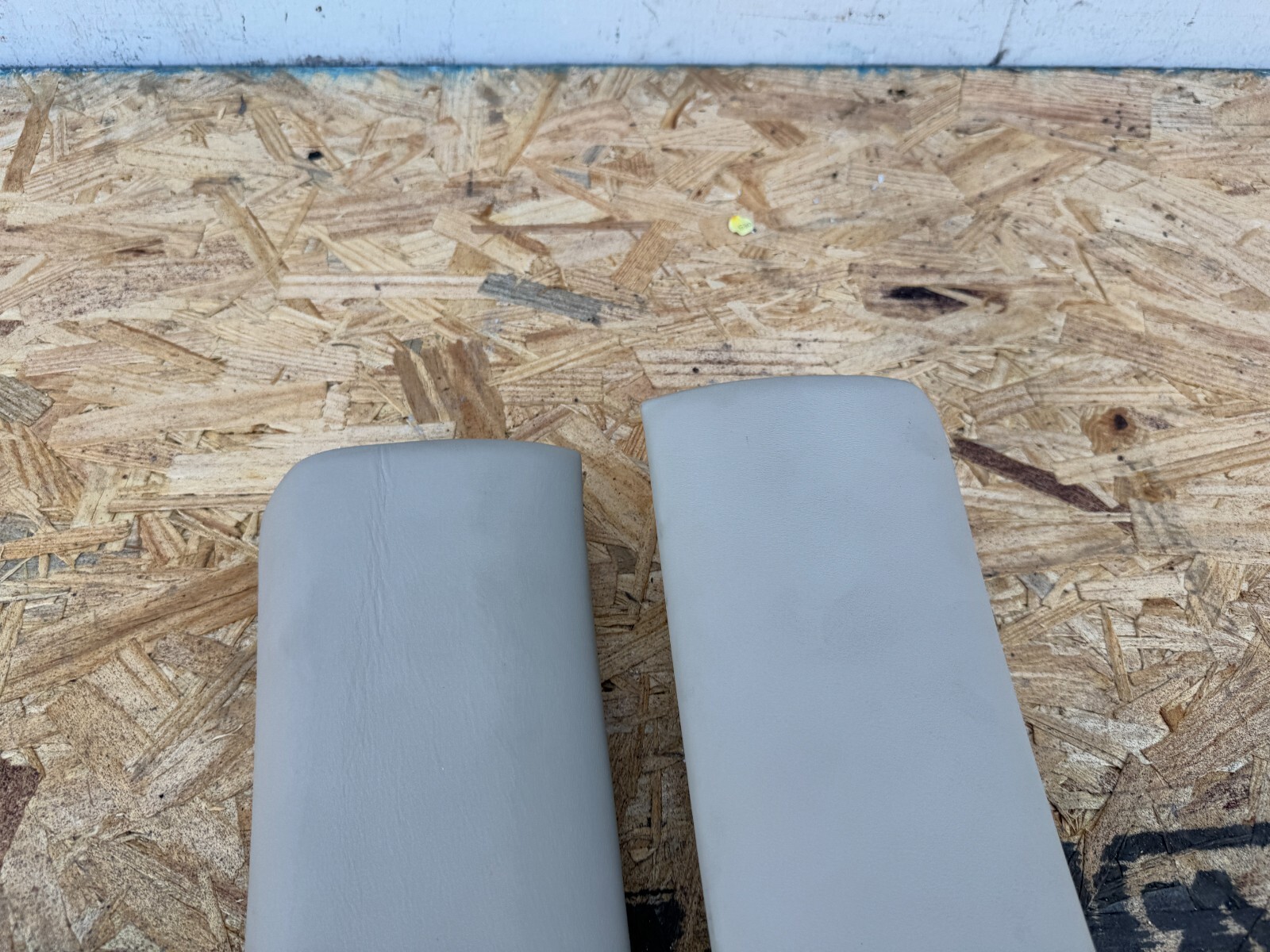 Bentley Flying Spur 2013-2018 FRONT+RIGHT Pillar trim