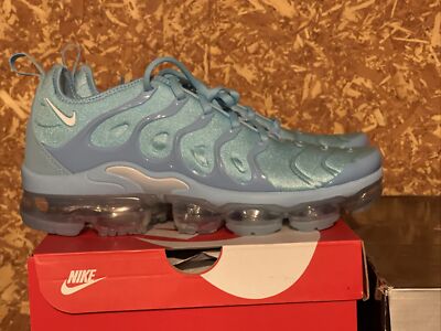air vapormax plus current blue