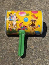 Vintage US Metal Toy MFG Co Tin Litho Noise Maker Roller Clown Party Toy