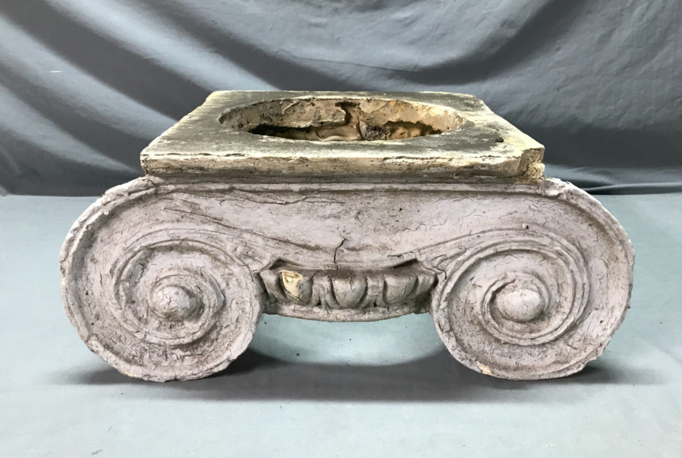 1 Antique VTG Neoclassical Plaster Column Capital Architectural Salvage 1391-25B