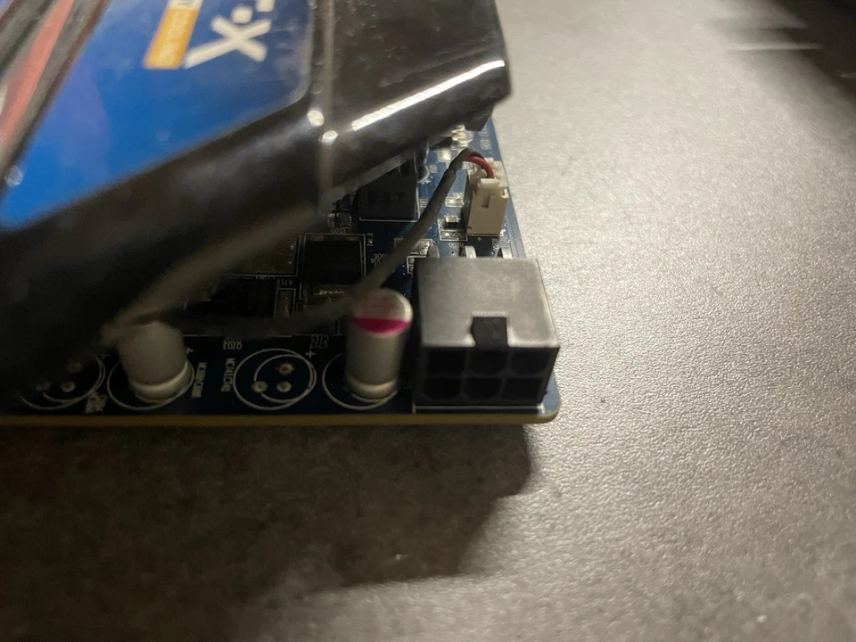 Carte graphique Sapphire Vapor-X Radeon HD 5750 1GB - Photo 3/3