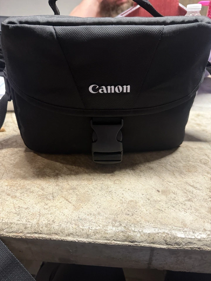 Canon Rebel T3i Eos 600d  - Image 3 of 4