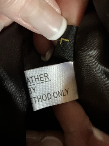 Abrigo de mujer largo completo de cuero marrón oscuro con cuello de piel extraíble forro grande - Imagen 5 de 12