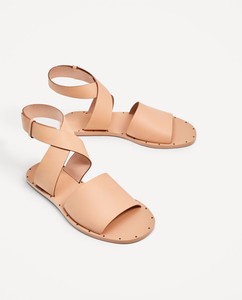 zara tan slides