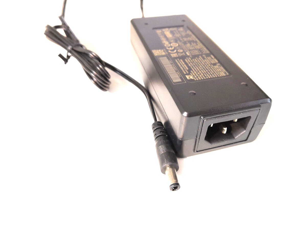 Original POLY Studio E70 Ladgerät 12V 5A 60W , 1465-49643-001 