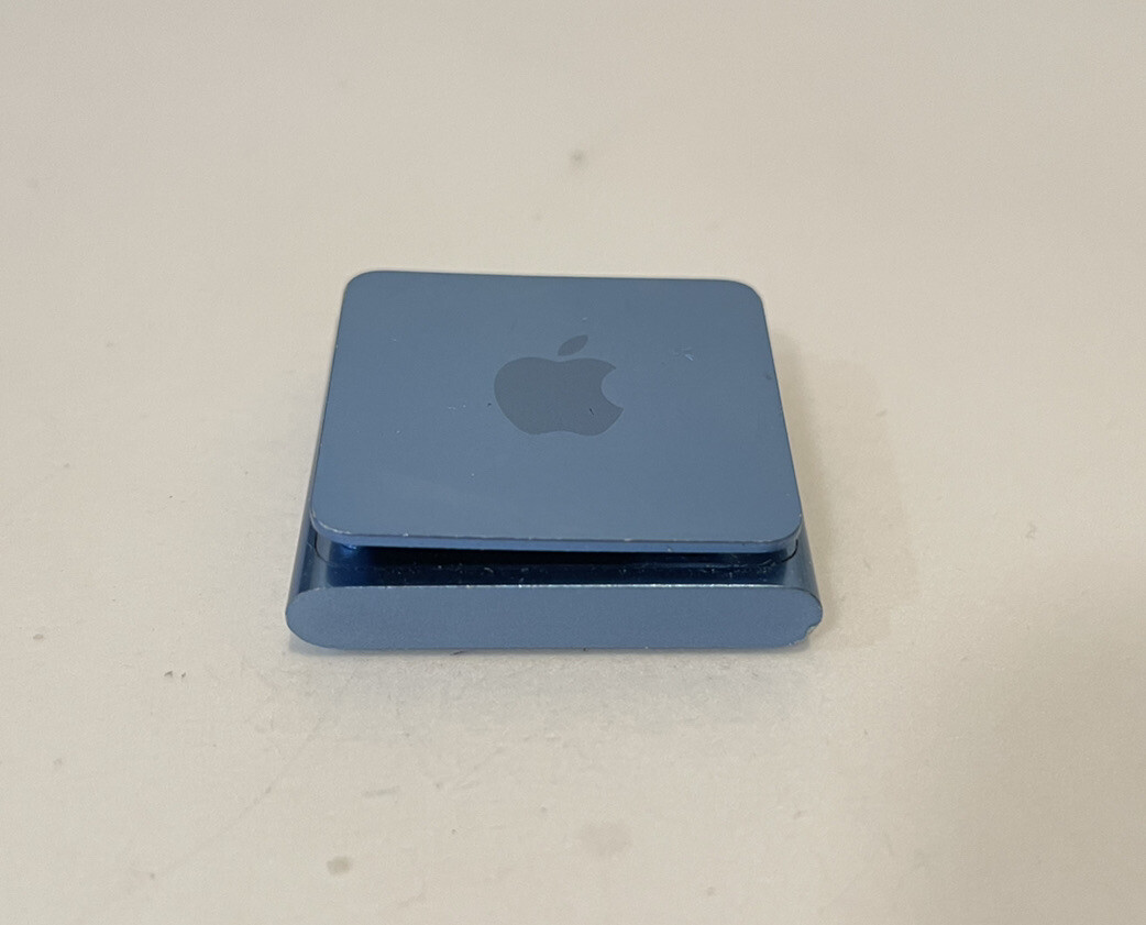 Apple iPod shuffle 4th Generation Light Blue (2GB) Works