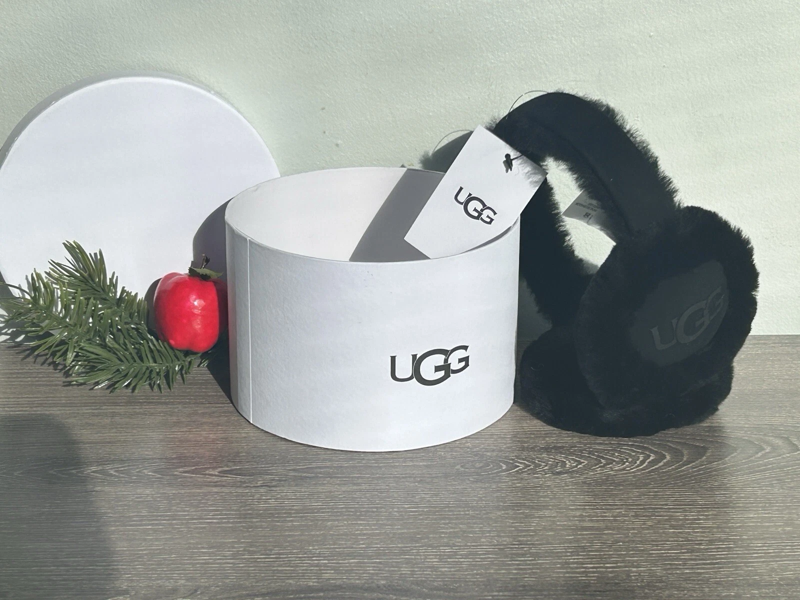 UGG Logo Women's Australia Sheepskin Earmuff Classic Black In Box NEW!