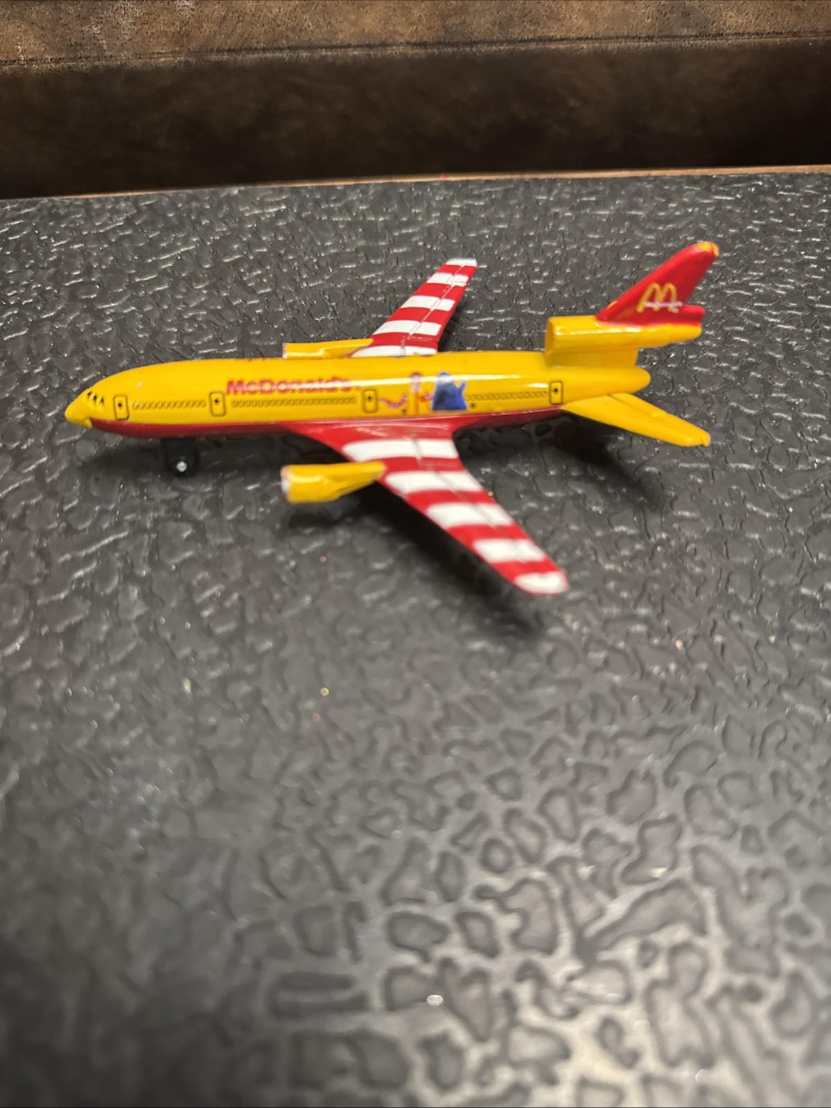 Vintage 2000 Matchbox Ronald McDonald's SB13 DC-10 Plane Grimace Airplane.