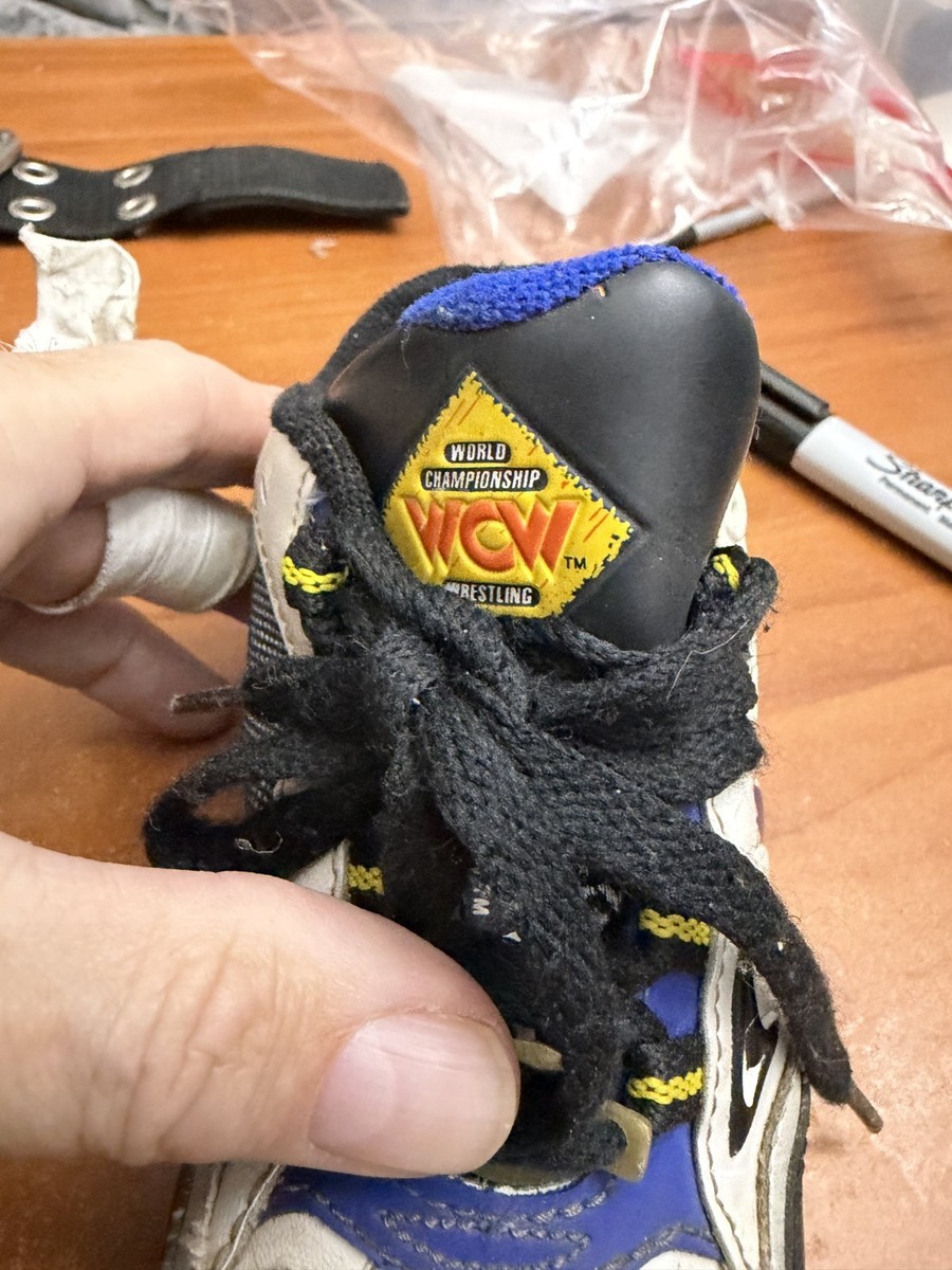 Rare 1999 Kidnation Bill Goldberg Youth Size 11 Shoes WCW Wrestling View 4