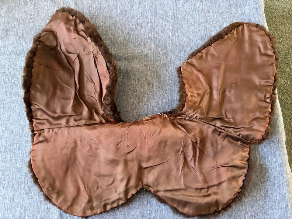 Lot of 2 Vintage 1940s 50s Cream & Brown Fur Collars/Shoulder pieces - Image 3 of 4