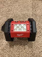 Milwaukee M18 2381-20 Flood Light