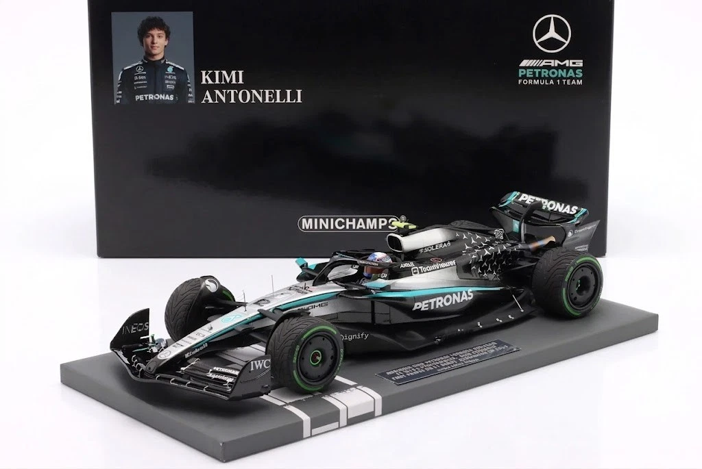 25+ MINICHAMPS Mercedes GP Diecast Formula 1 Cars for sale