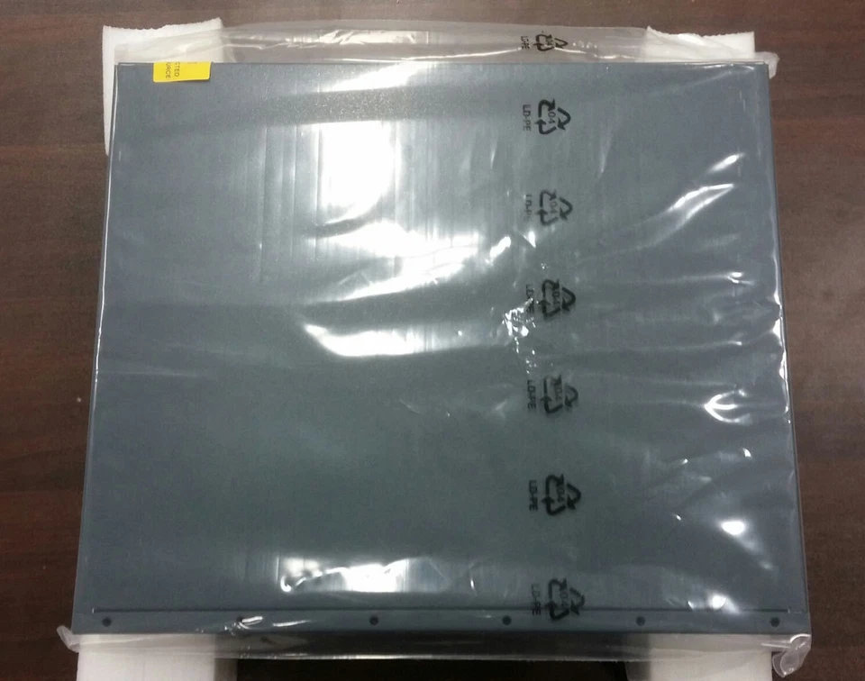 Extricom New MS-500 MultiSeries 500 8-port Gigabit WLAN Switch - Image 3 of 4