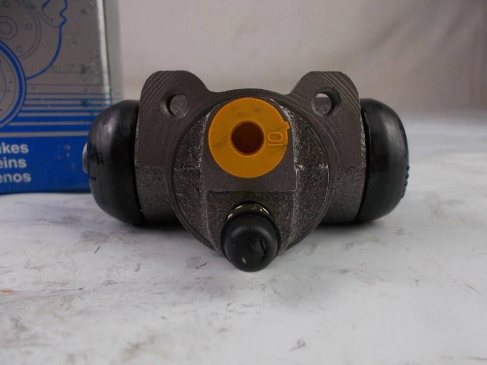 Cilindro de rueda de freno de tambor trasero CARQUEST WCA134494 se adapta; Mercury Villager 99-02' Foto 2 de 4