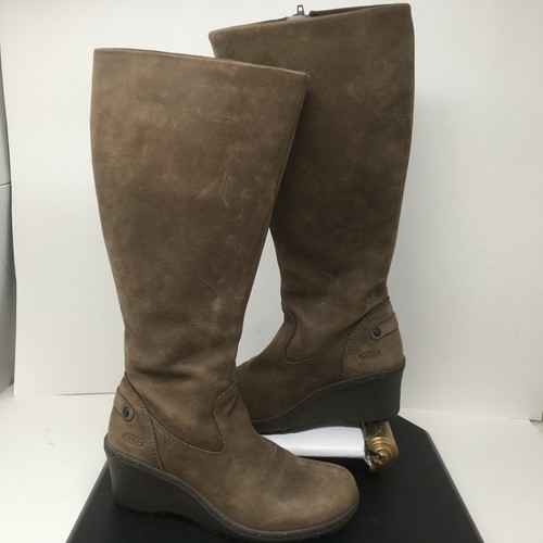Keen Size 36 6 Akita Tall High Side Zip 