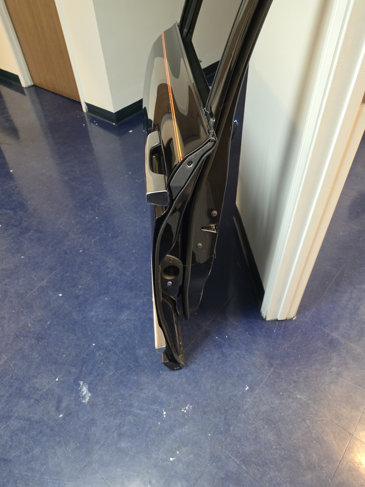 19-23 Rolls Royce Cullinan Rear Passenger Side Door Oem Black