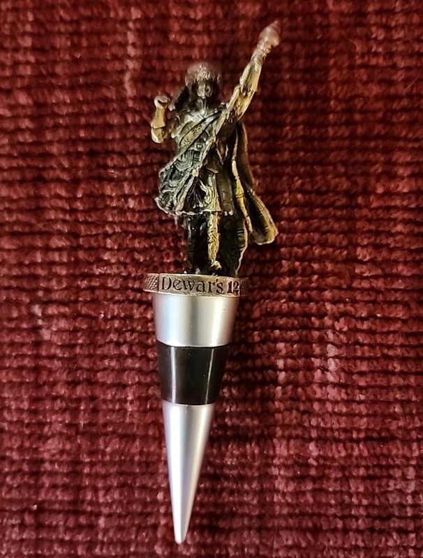 Dewars 12 Scotch Whiskey Heavy Pewter Wine Bottle Stopper Cork Scottish Warrior