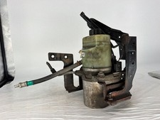 Pompe direction assistée Ford KUGA