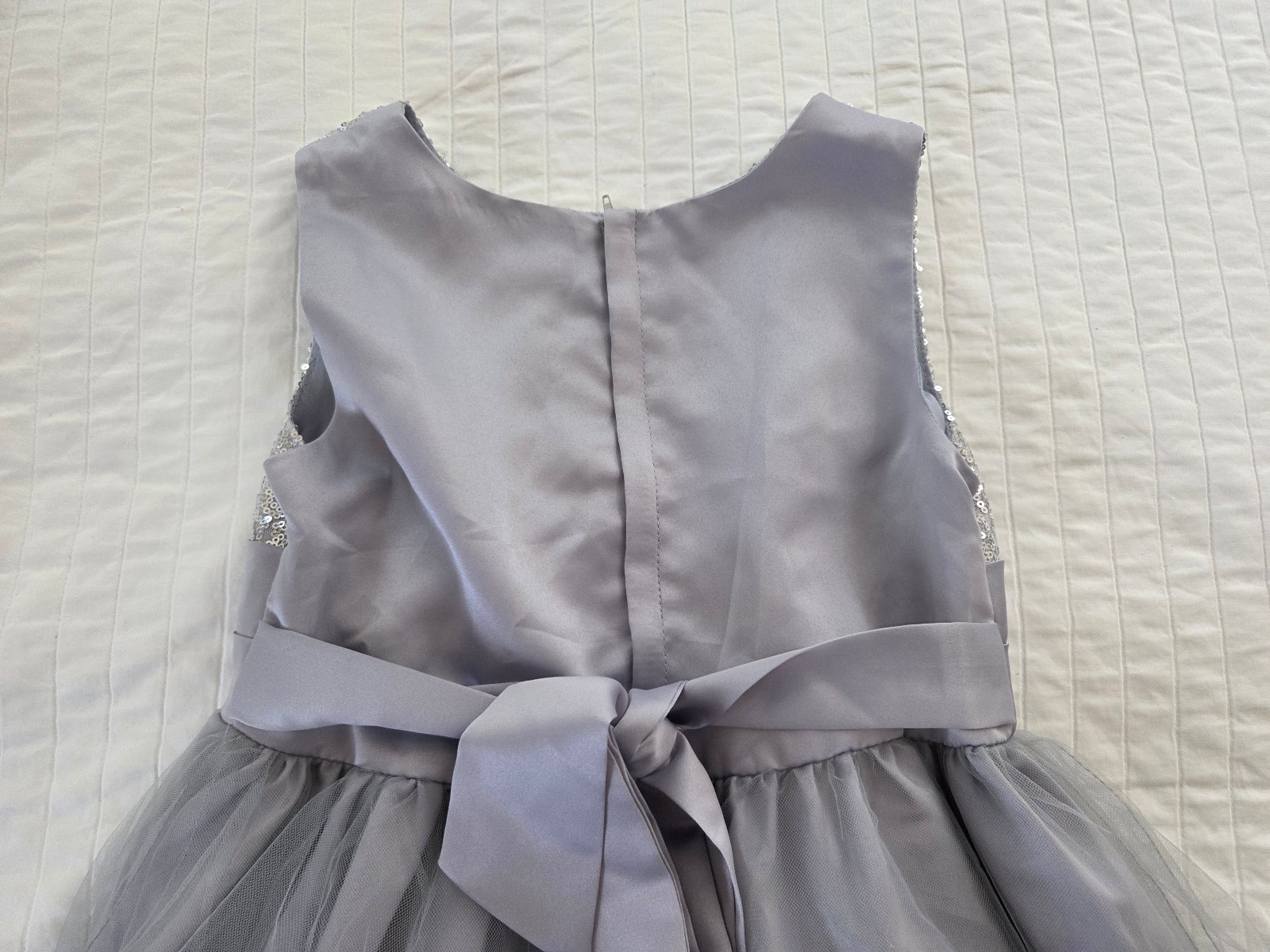 Used Girls Size 12 iEFiEL Gray/Silver Long Dress Tulle Fancy