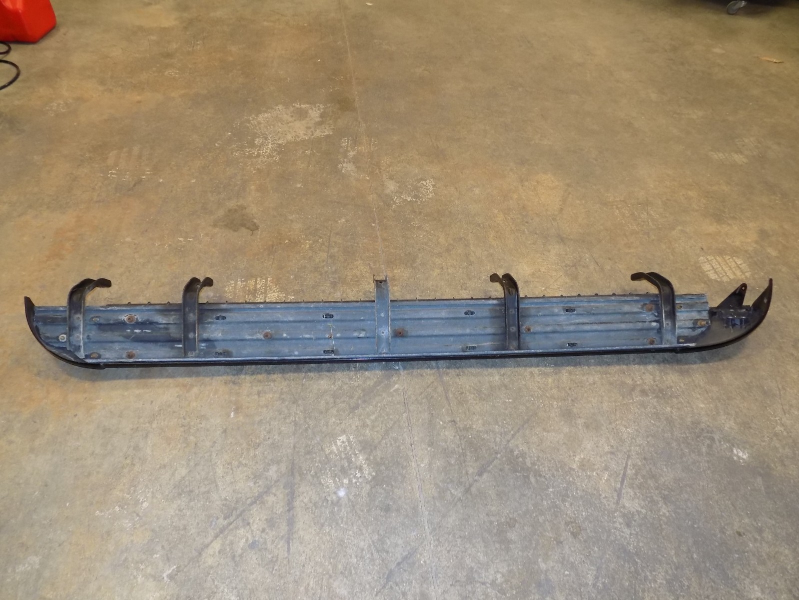 LH Running Board Side Step Left Hand w/ Brackets 2000 Escalade Tahoe Small SUV