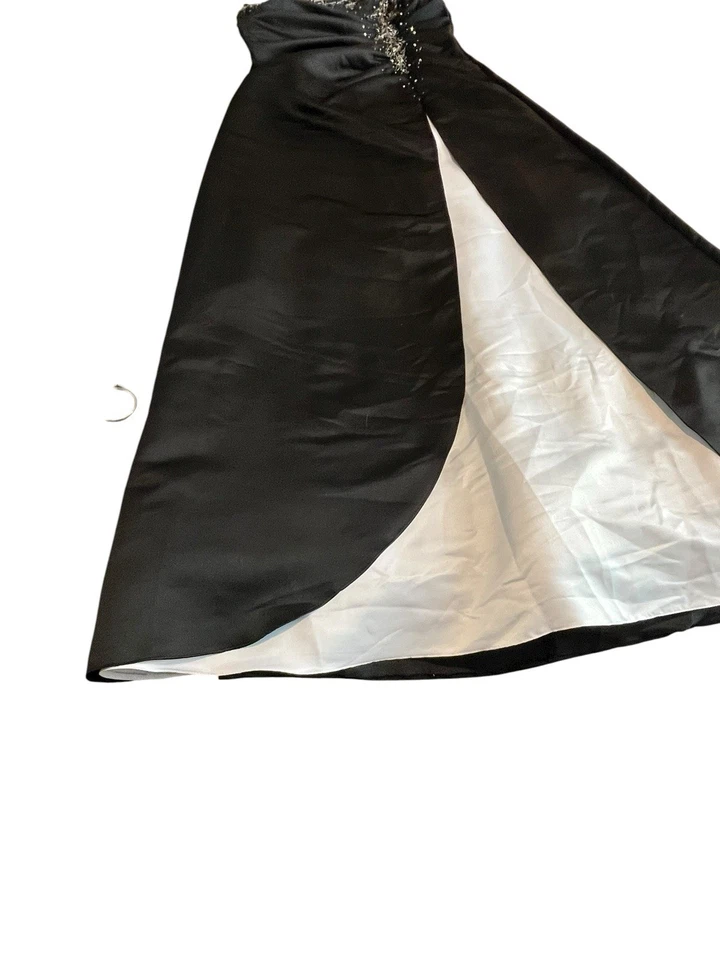 Vestido de graduación Jump Apparel para mujer talla 13/14 negro blanco sin tirantes adornado nuevo con etiquetas Foto 4 de 4