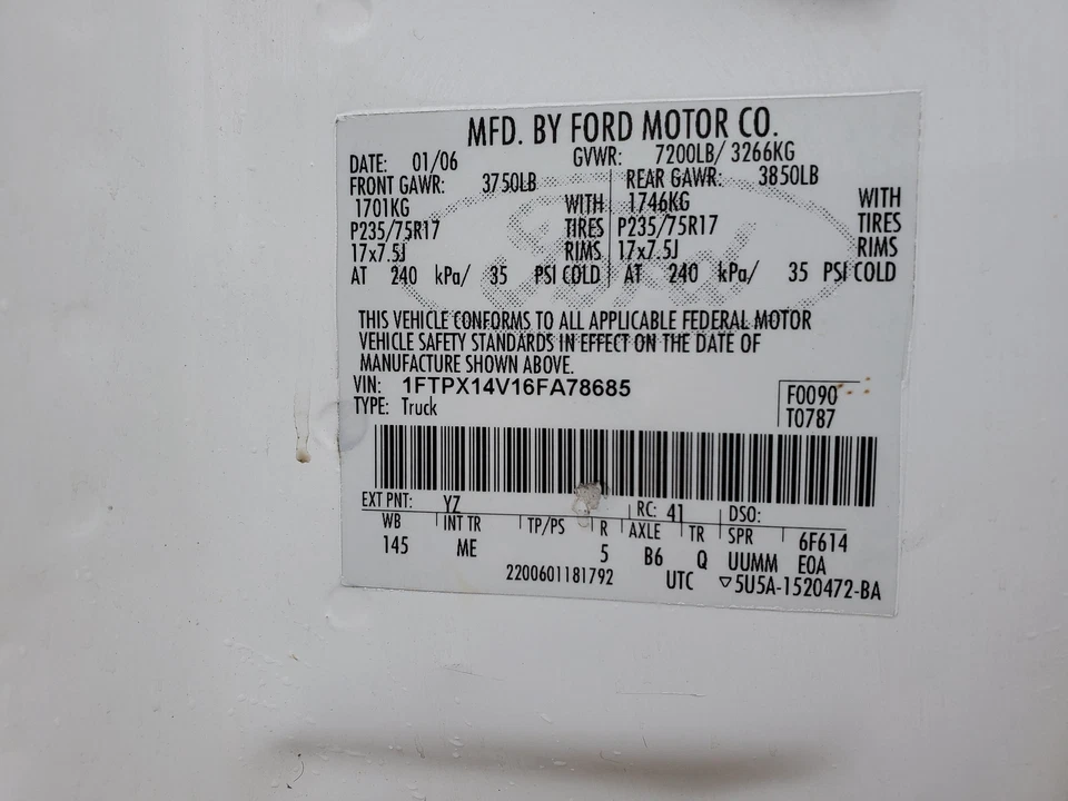 Puxador de pilar dianteiro destro interior A (cinza)(código de acabamento ME) 2004-2008 Ford F150 - Imagem 3 de 4