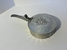 Vintage Everlast Hand Forged Aluminum Silent Butler Ash Tray 552