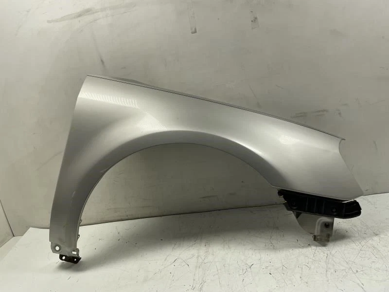 Ford Fivorent 2005 2007 cubierta guardabarros del lado del pasajero delantero derecho OEM+ Foto 4 de 4