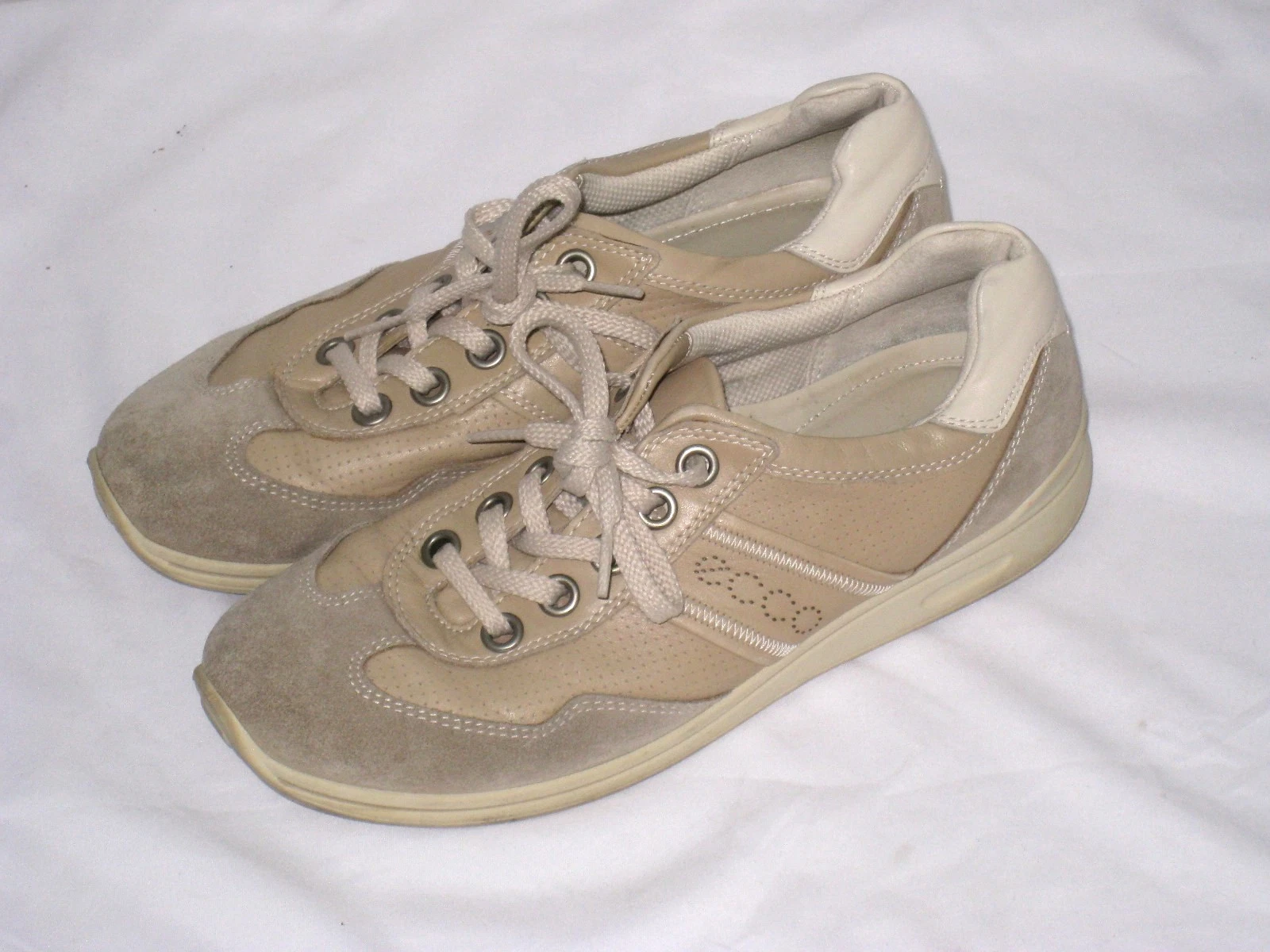 Scarpe sneakers Oxford Ecco beige scamosciate comode da passeggio TG 8 5 donna 39