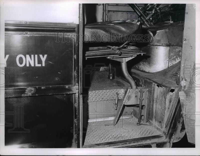 1955 Press Photo Police transfer ambulance in bad shape needs repairing