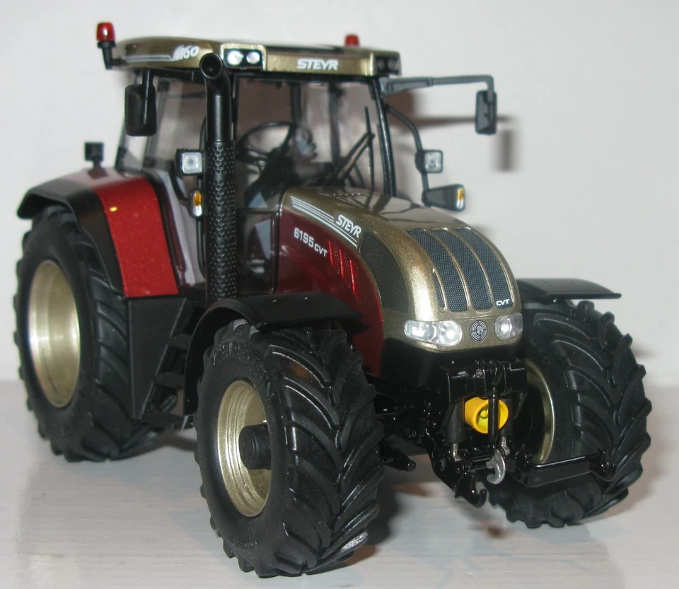 Marge Models 1:32 2221 60 Years Jubilee Ltd Ed Red & Gold Steyr Tractor CVT 6195 - Image 4 of 4