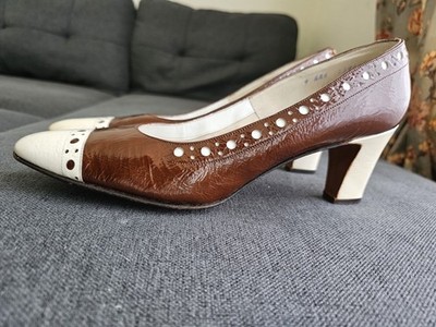 Vintage De Liso Debs cognac Two-Tone Brown and Cream Women's Pumps Size 9AAA